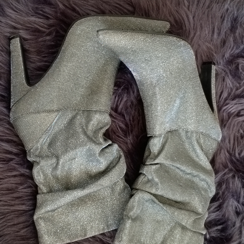 Nina Women's Shimmery Silver Boots